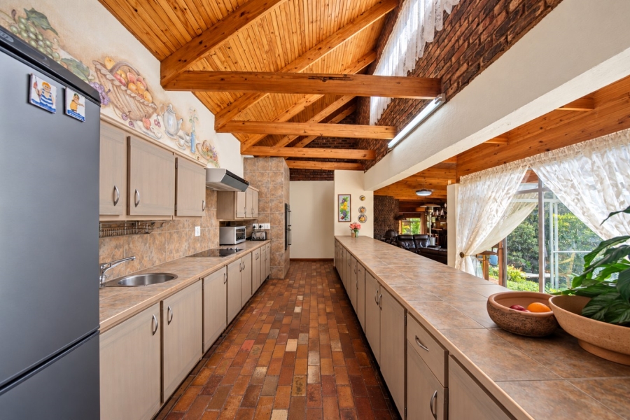 To Let 4 Bedroom Property for Rent in Shere Gauteng