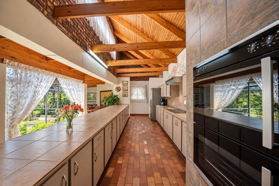 To Let 4 Bedroom Property for Rent in Shere Gauteng