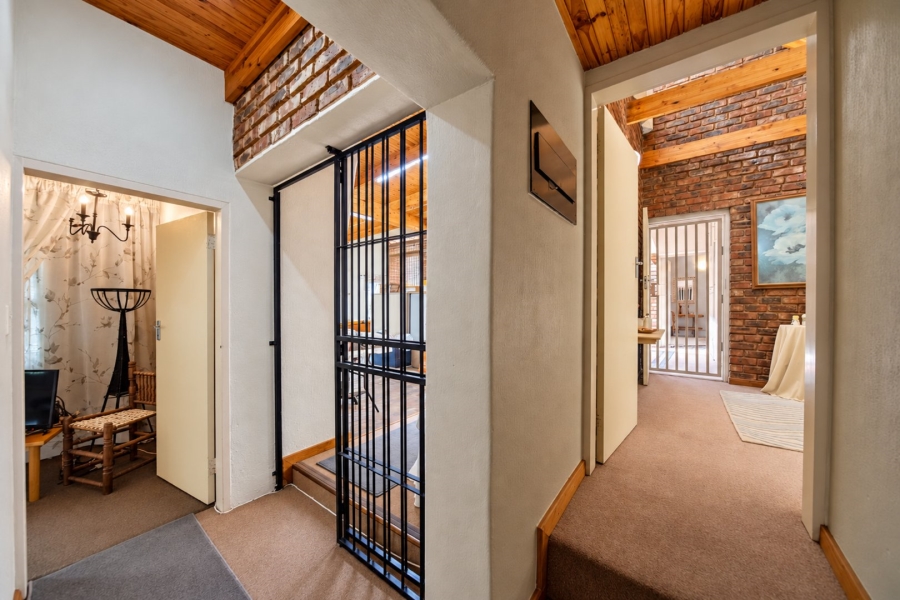 To Let 4 Bedroom Property for Rent in Shere Gauteng