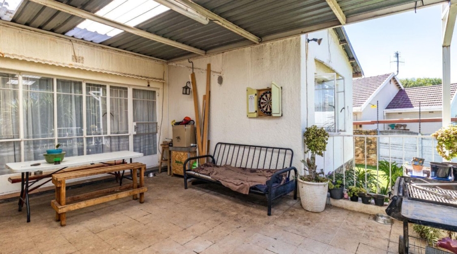 5 Bedroom Property for Sale in Illiondale Gauteng