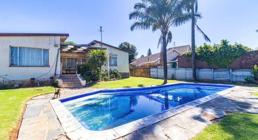 5 Bedroom Property for Sale in Illiondale Gauteng