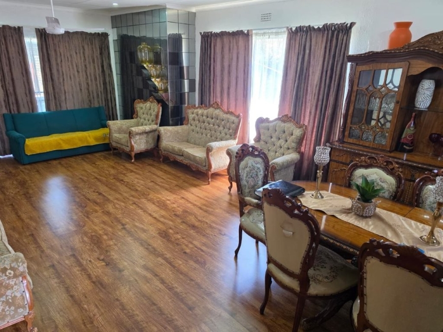 3 Bedroom Property for Sale in Bonaero Park Gauteng