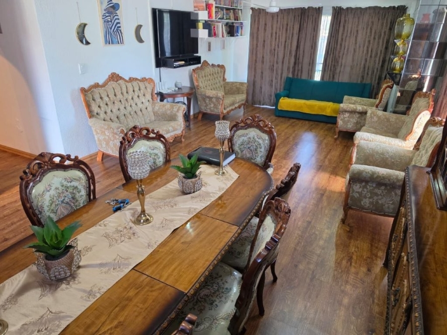 3 Bedroom Property for Sale in Bonaero Park Gauteng