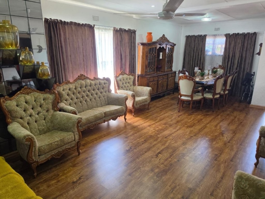 3 Bedroom Property for Sale in Bonaero Park Gauteng