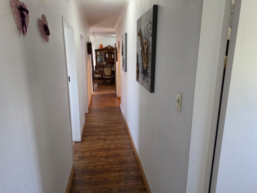 3 Bedroom Property for Sale in Bonaero Park Gauteng