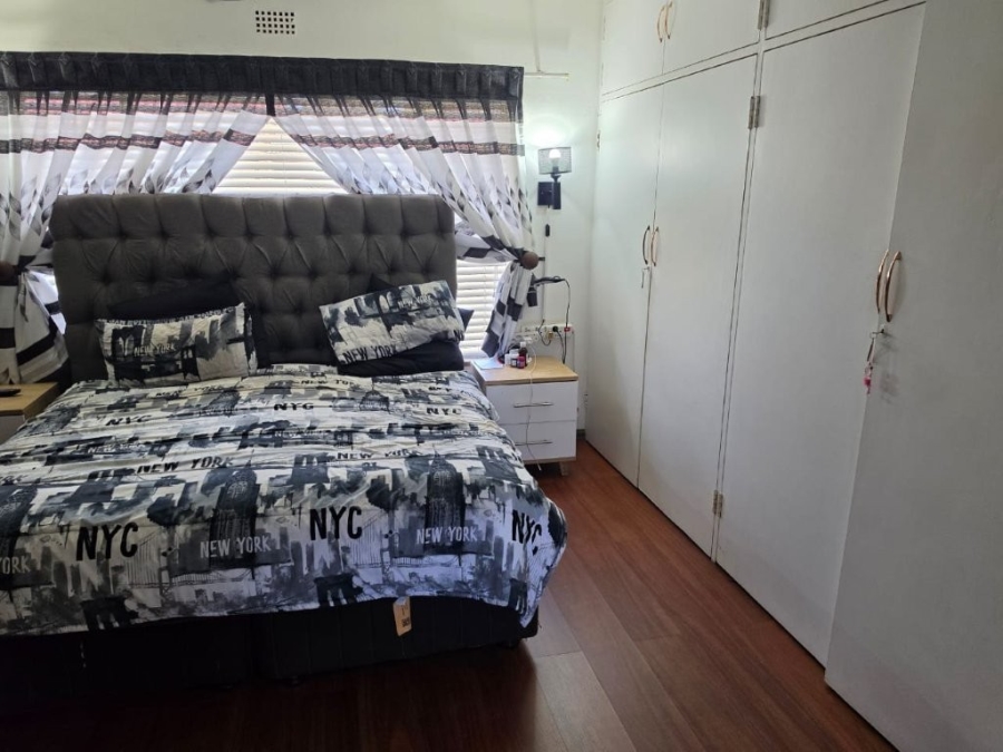 3 Bedroom Property for Sale in Bonaero Park Gauteng