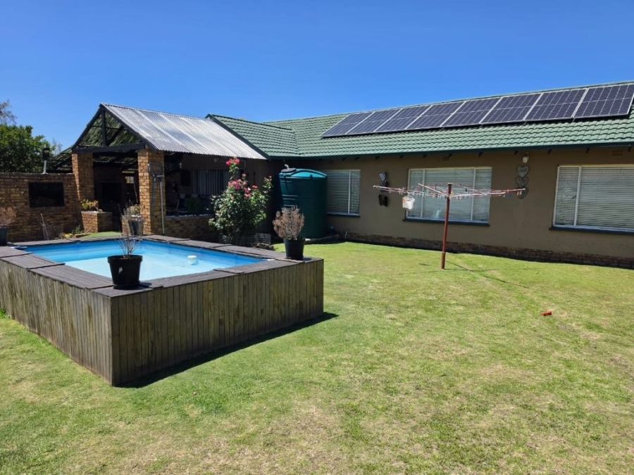 3 Bedroom Property for Sale in Bonaero Park Gauteng
