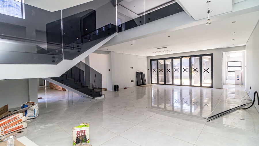5 Bedroom Property for Sale in Serengeti Lifestyle Estate Gauteng