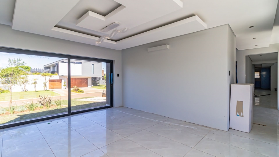 5 Bedroom Property for Sale in Serengeti Lifestyle Estate Gauteng