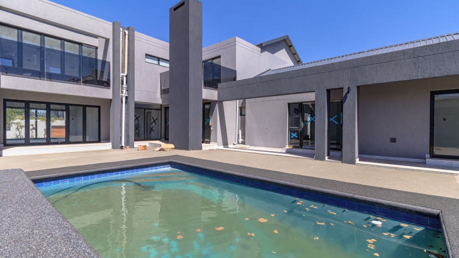 5 Bedroom Property for Sale in Serengeti Lifestyle Estate Gauteng