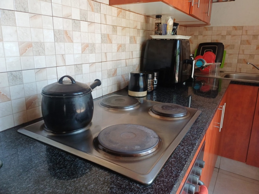 To Let 2 Bedroom Property for Rent in Eden Glen Gauteng