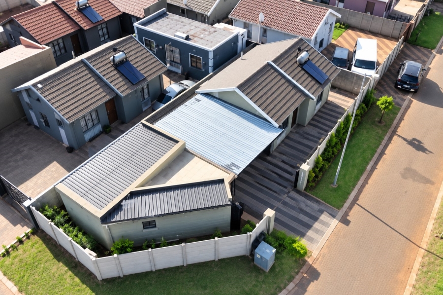2 Bedroom Property for Sale in Sky City Gauteng
