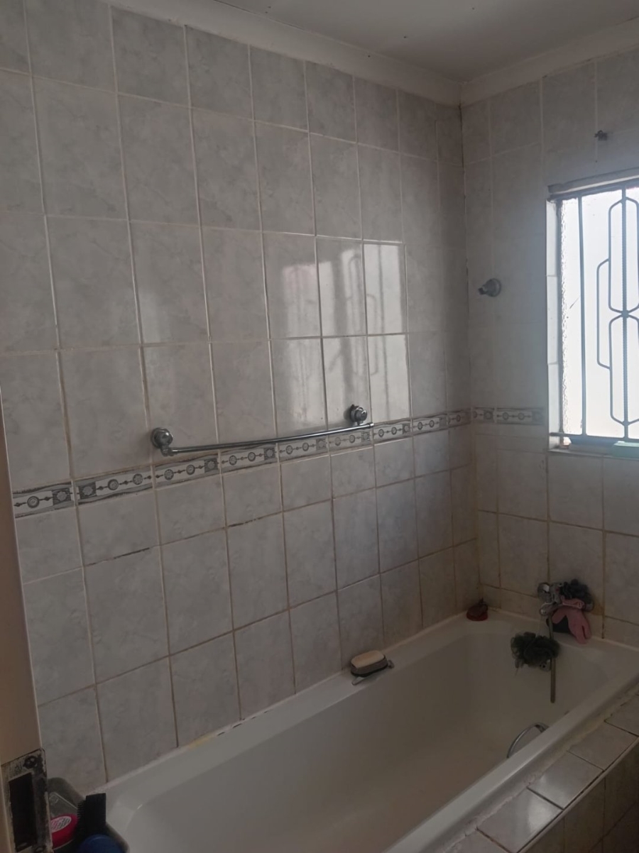 3 Bedroom Property for Sale in Vosloorus Ext 6 Gauteng