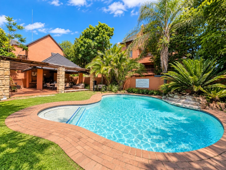 2 Bedroom Property for Sale in Sunninghill Gauteng