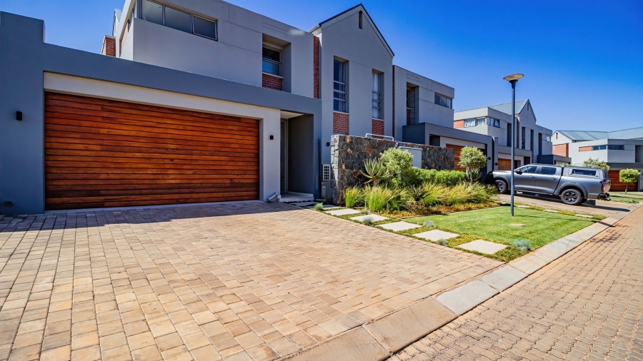3 Bedroom Property for Sale in Serengeti Lifestyle Estate Gauteng