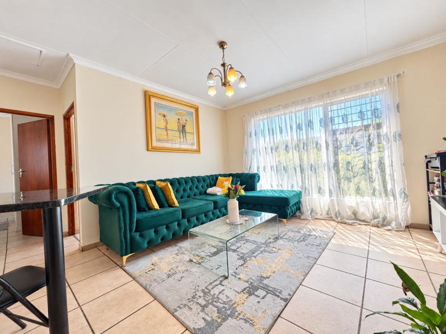 To Let 2 Bedroom Property for Rent in Fourways Gauteng