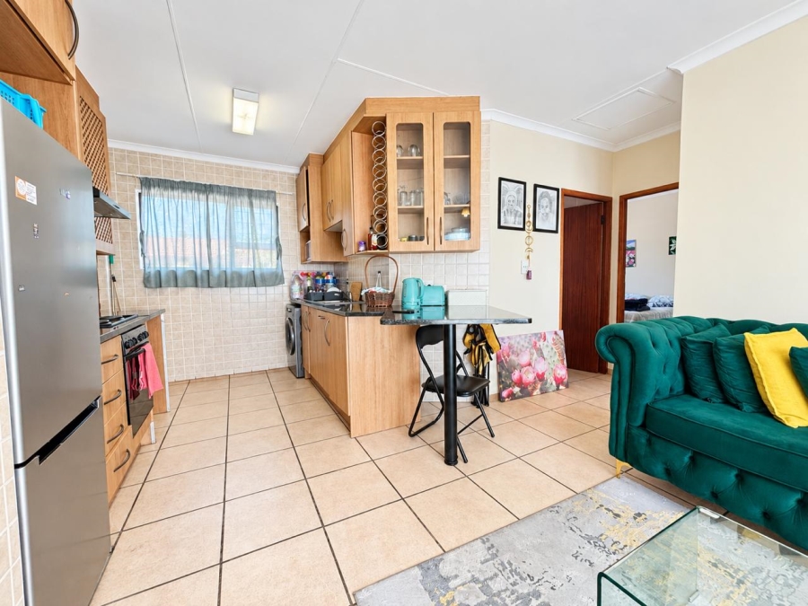 To Let 2 Bedroom Property for Rent in Fourways Gauteng