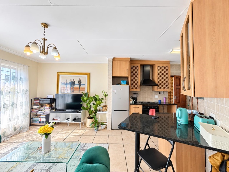 To Let 2 Bedroom Property for Rent in Fourways Gauteng