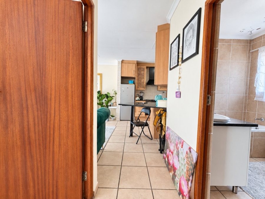 To Let 2 Bedroom Property for Rent in Fourways Gauteng