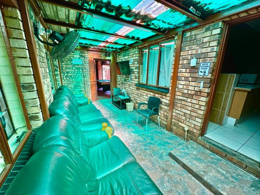9 Bedroom Property for Sale in Diepkloof Gauteng