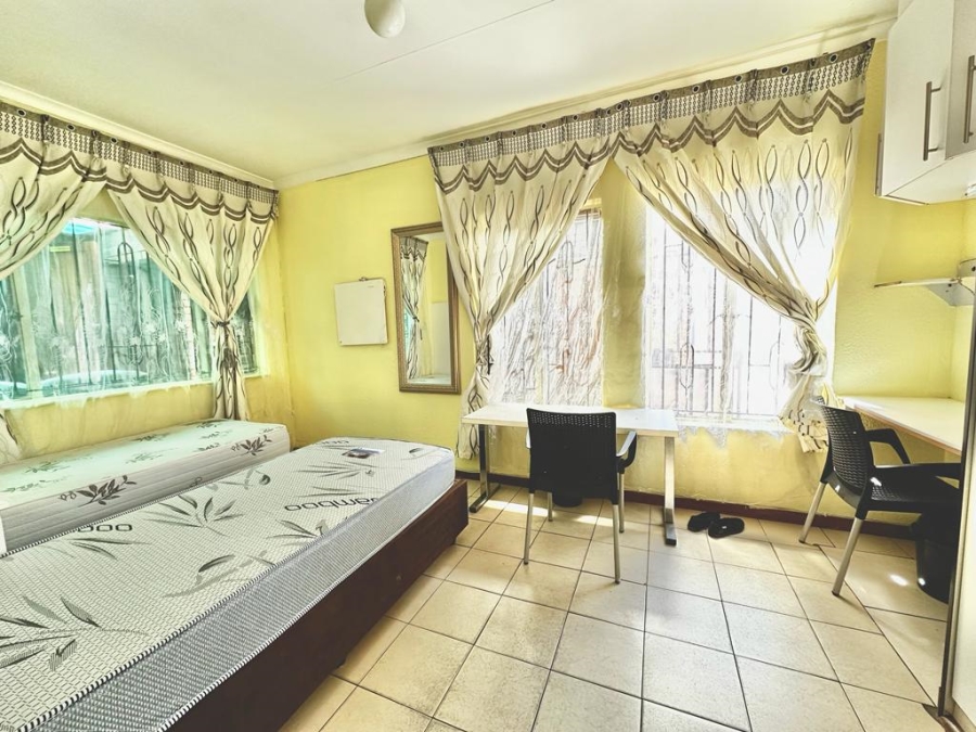 9 Bedroom Property for Sale in Diepkloof Gauteng