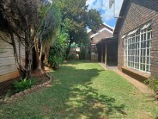 To Let 3 Bedroom Property for Rent in Die Hoewes Gauteng