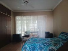 To Let 3 Bedroom Property for Rent in Die Hoewes Gauteng