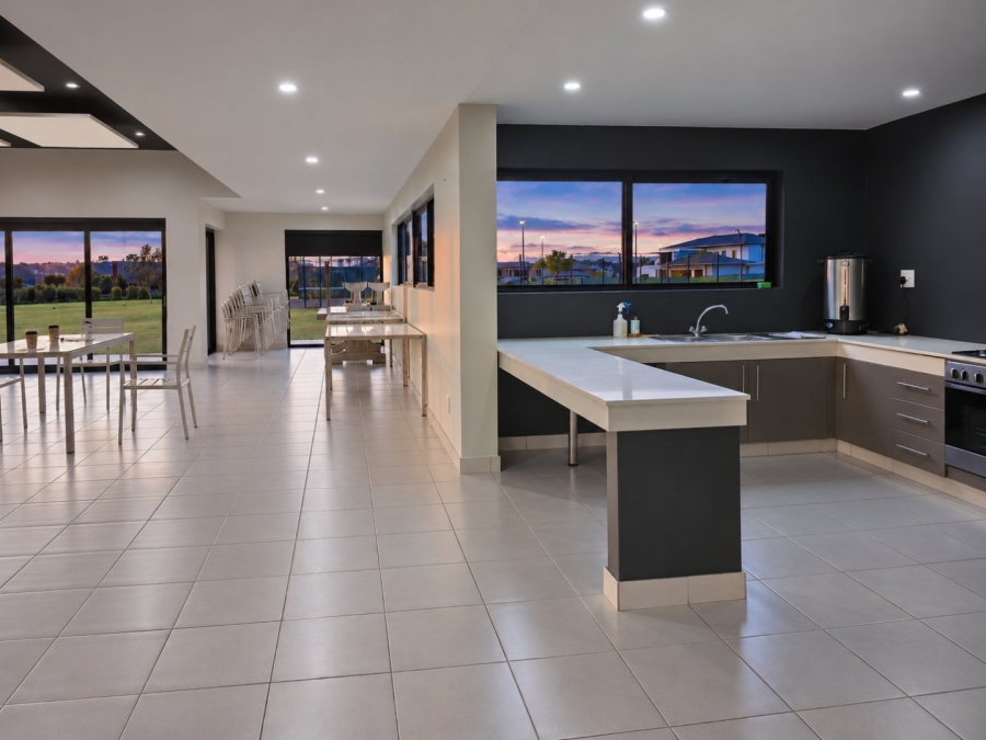 2 Bedroom Property for Sale in Lombardy Gauteng