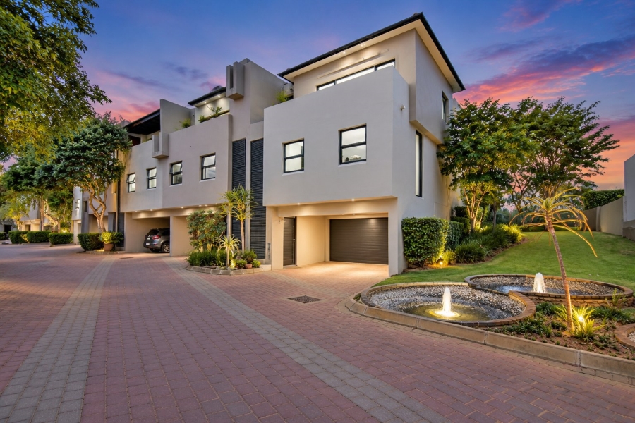 2 Bedroom Property for Sale in Lombardy Gauteng