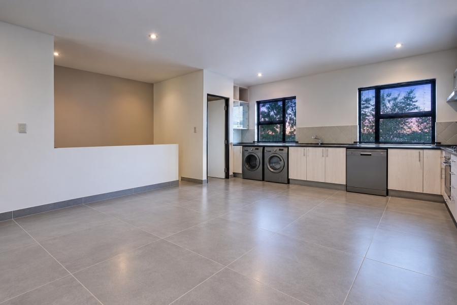 2 Bedroom Property for Sale in Lombardy Gauteng