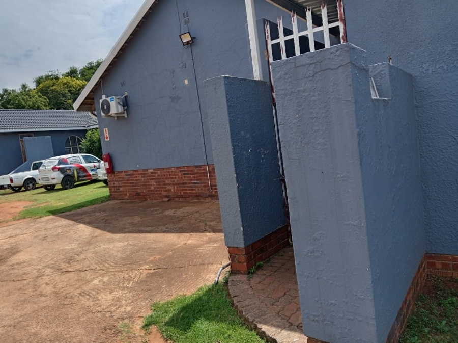 3 Bedroom Property for Sale in Vanderbijlpark SE 2 Gauteng