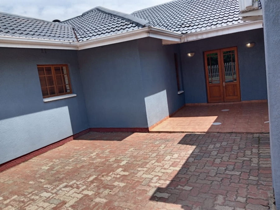 3 Bedroom Property for Sale in Vanderbijlpark SE 2 Gauteng