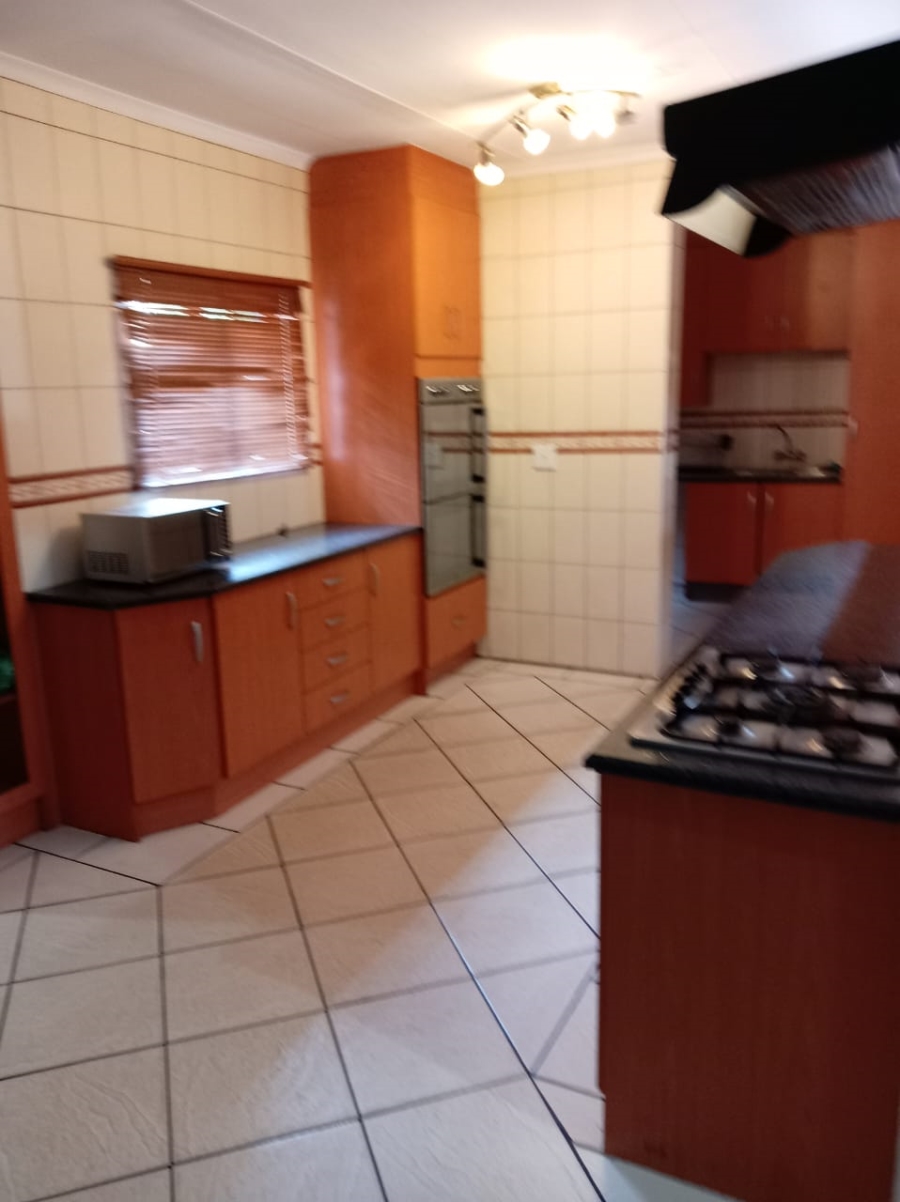 3 Bedroom Property for Sale in Vanderbijlpark SE 2 Gauteng