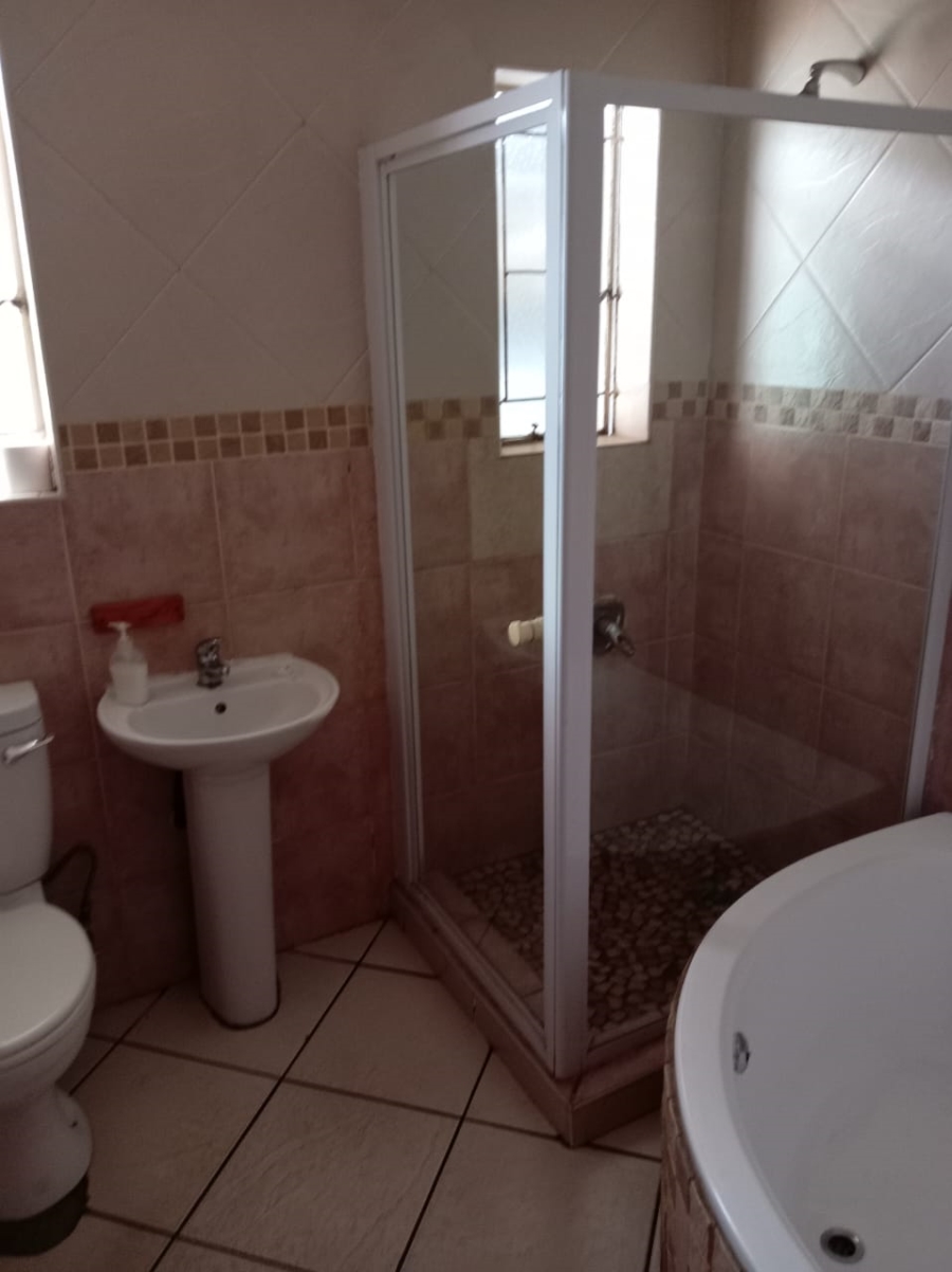 3 Bedroom Property for Sale in Vanderbijlpark SE 2 Gauteng