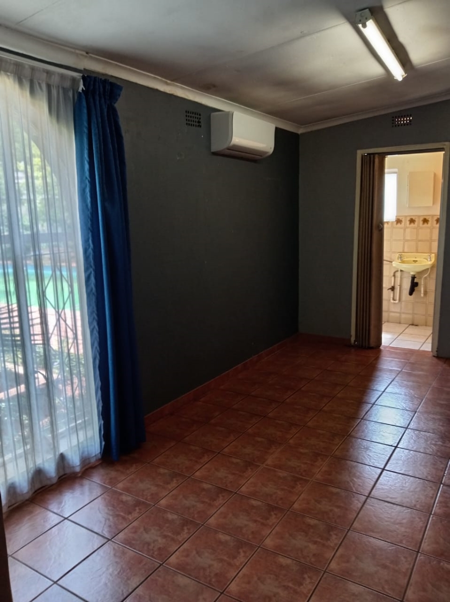 3 Bedroom Property for Sale in Vanderbijlpark SE 2 Gauteng