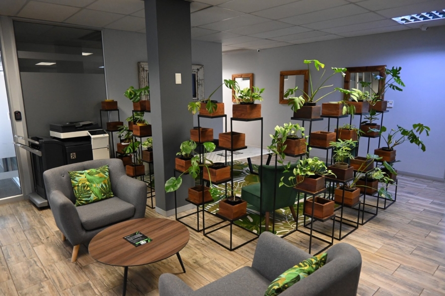 To Let Commercial Property for Rent in Die Hoewes Gauteng