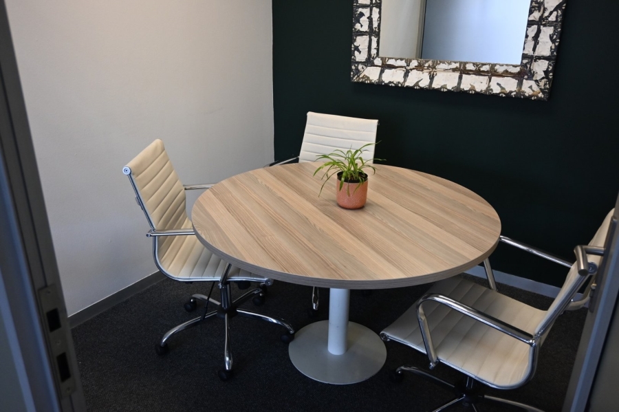 To Let Commercial Property for Rent in Die Hoewes Gauteng