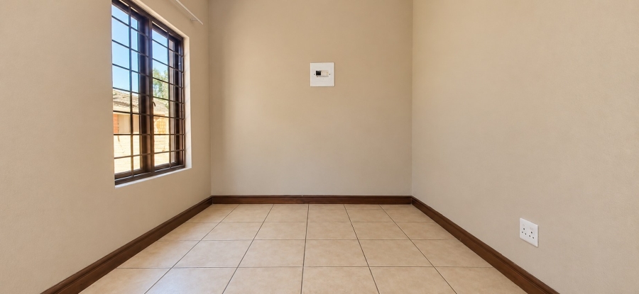 4 Bedroom Property for Sale in Hughes Gauteng