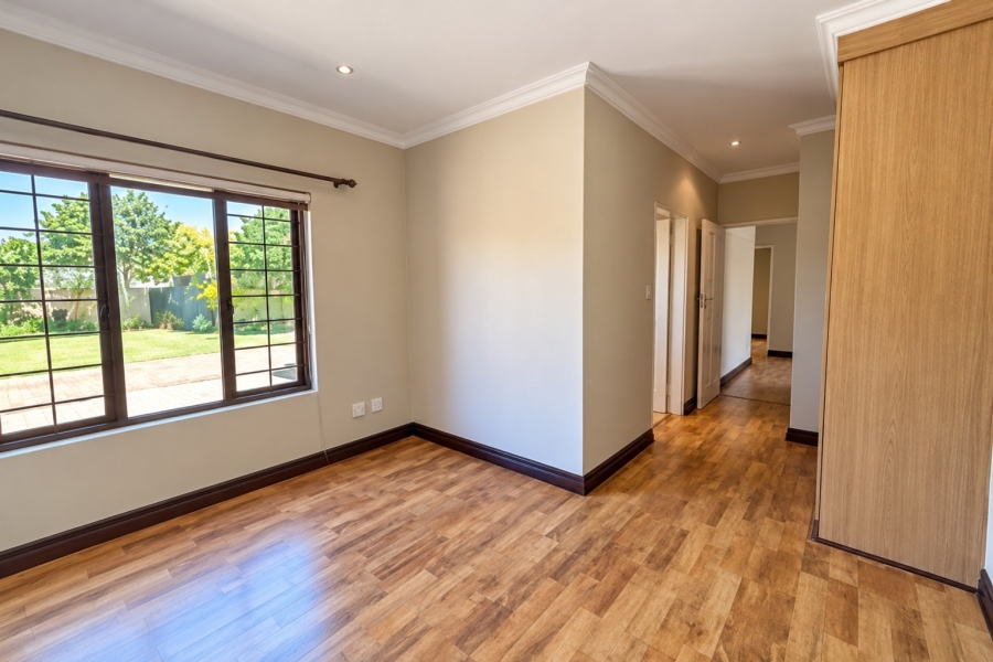 4 Bedroom Property for Sale in Hughes Gauteng