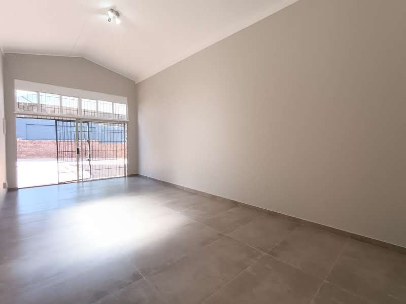 To Let Commercial Property for Rent in Faerie Glen Gauteng