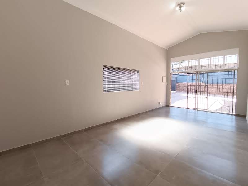 To Let Commercial Property for Rent in Faerie Glen Gauteng
