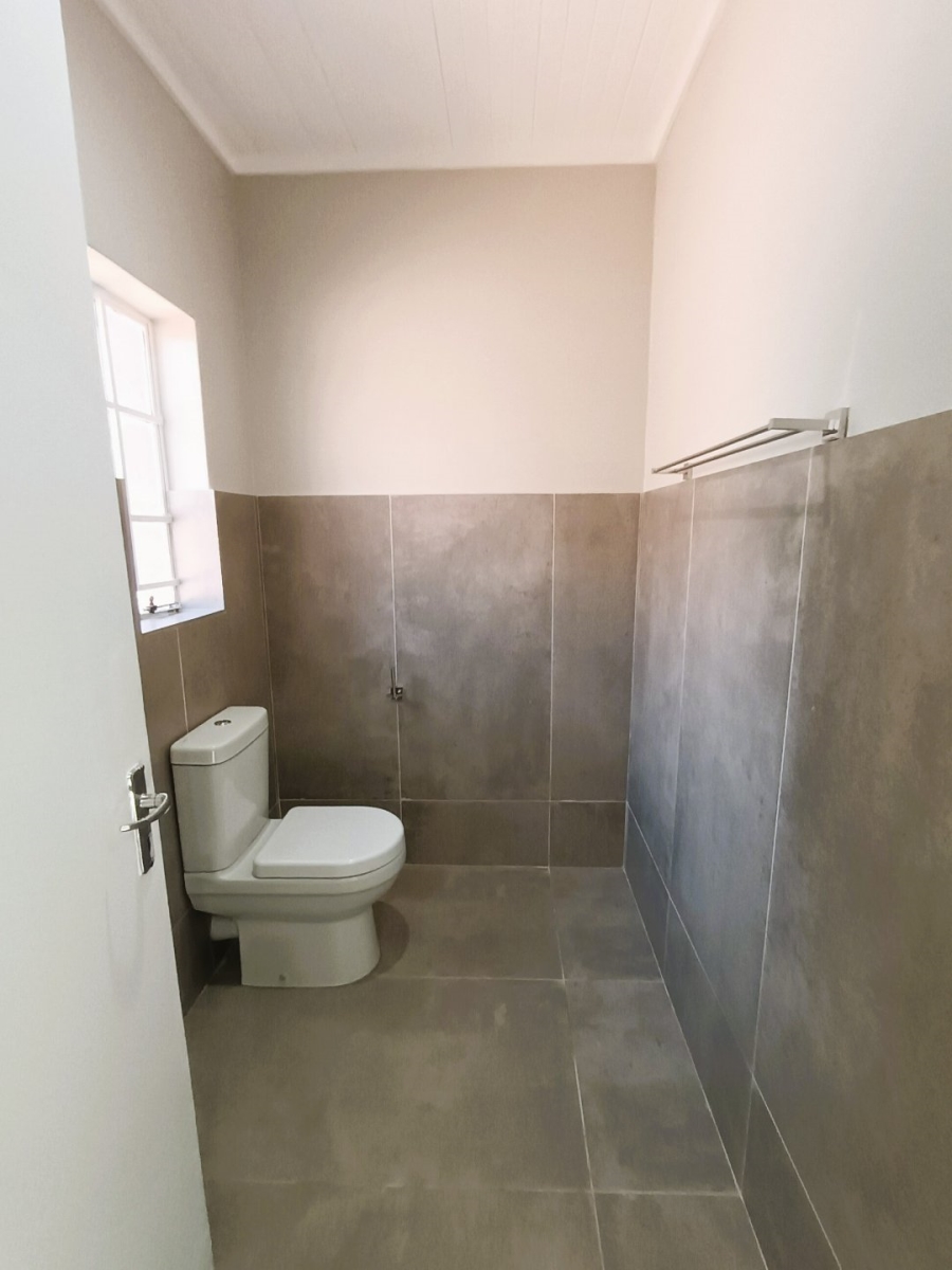 To Let Commercial Property for Rent in Faerie Glen Gauteng
