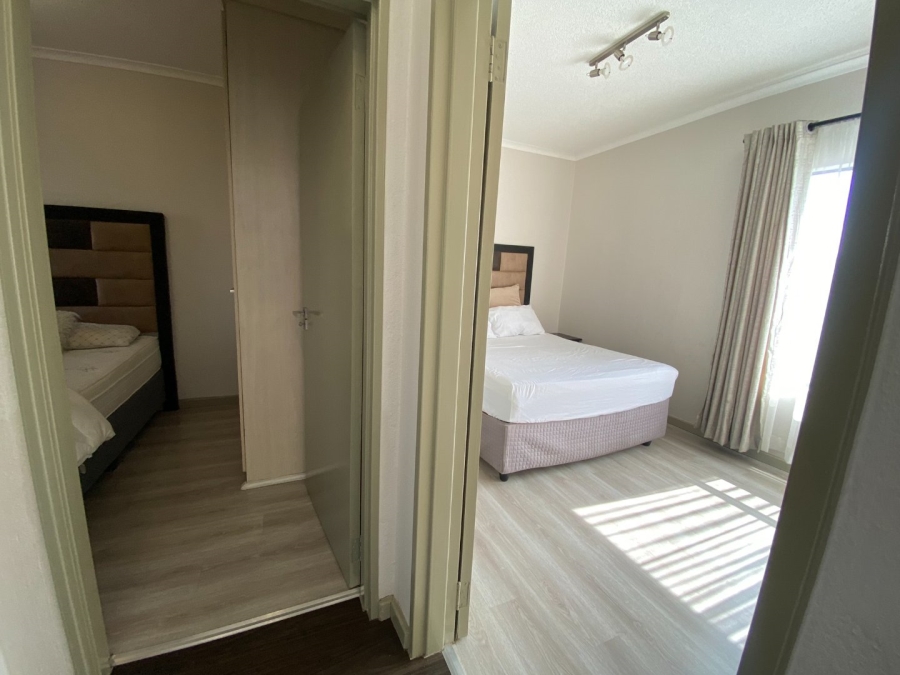 To Let 2 Bedroom Property for Rent in Fourways Gauteng