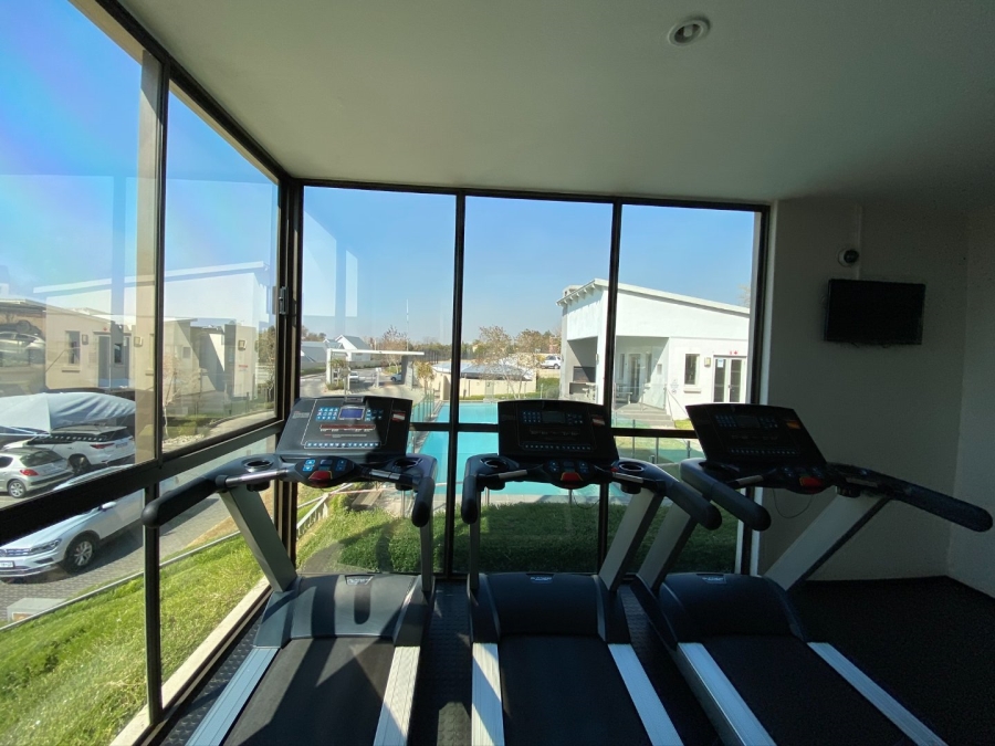 To Let 2 Bedroom Property for Rent in Fourways Gauteng