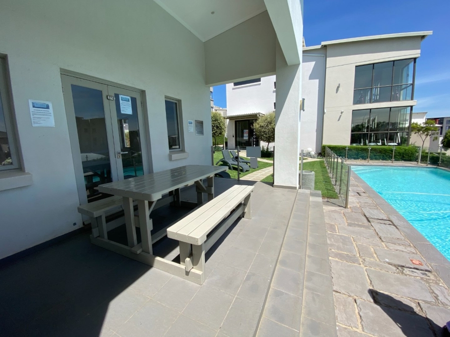 To Let 2 Bedroom Property for Rent in Fourways Gauteng