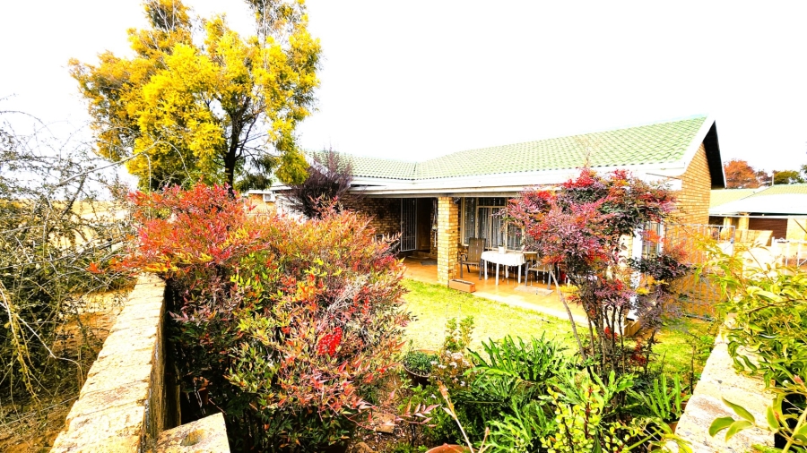 2 Bedroom Property for Sale in Kleinfontein A H Gauteng