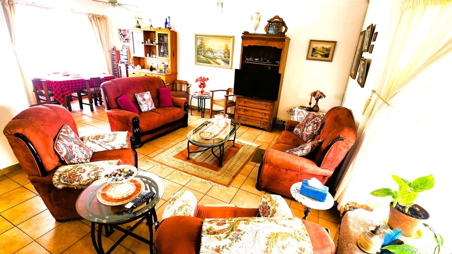 2 Bedroom Property for Sale in Kleinfontein A H Gauteng