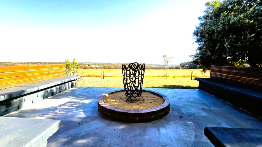 3 Bedroom Property for Sale in Kleinfontein A H Gauteng