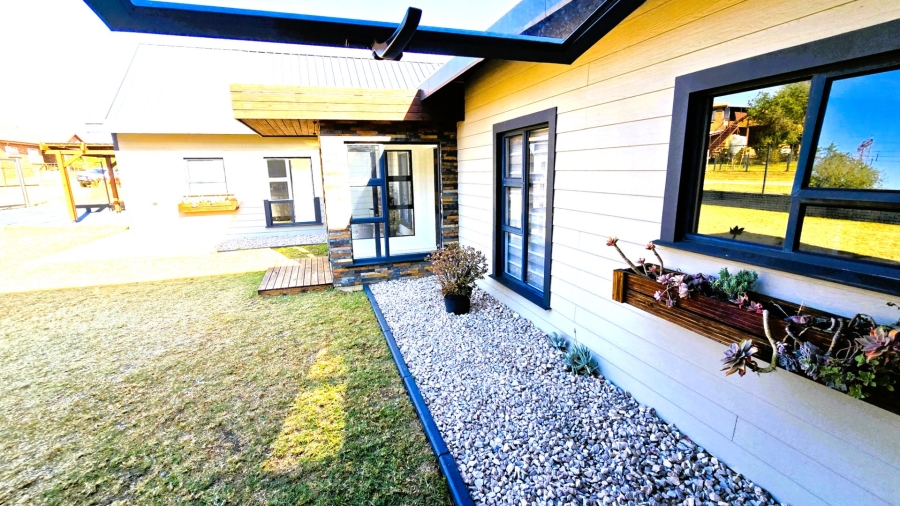 3 Bedroom Property for Sale in Kleinfontein A H Gauteng