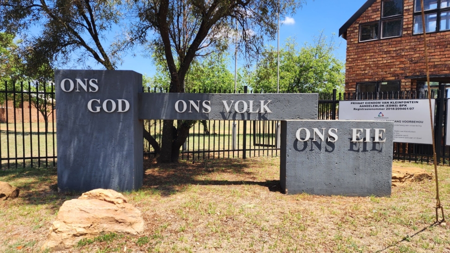 3 Bedroom Property for Sale in Kleinfontein A H Gauteng